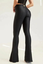 Carregar imagem no visualizador da galeria, CALÇA ULTRA MODELADORA GLAM FLARE