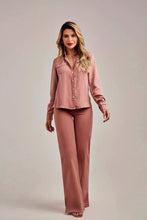 Carregar imagem no visualizador da galeria, CALÇA JEANS MODELADORA WIDE LEG COM FENDA