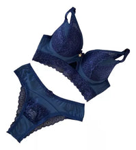 Carregar imagem no visualizador da galeria, Conjunto Babado De Renda Liso Azul
