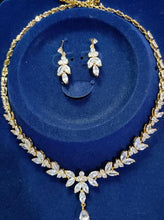 Carregar imagem no visualizador da galeria, CONJUNTO PARA FESTA MODELO EMMA
