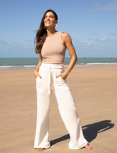 Carregar imagem no visualizador da galeria, CALÇA PANTALONA  - OFF WHITE
